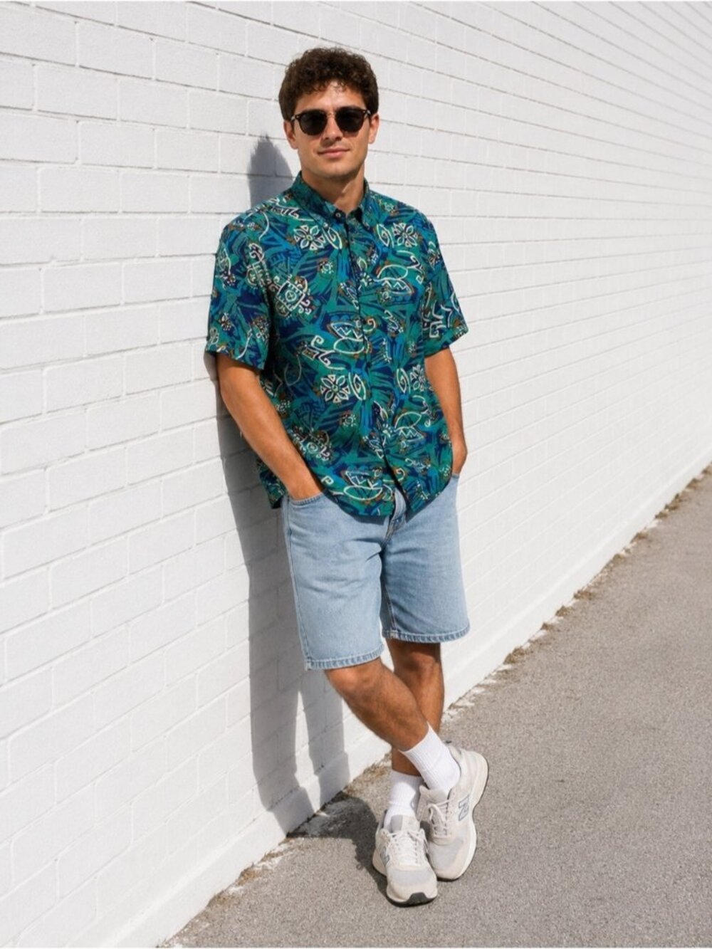 Vintage 90s Hawaiian Button Down Shirt Men's Size Large Blue Green Tropical Silk